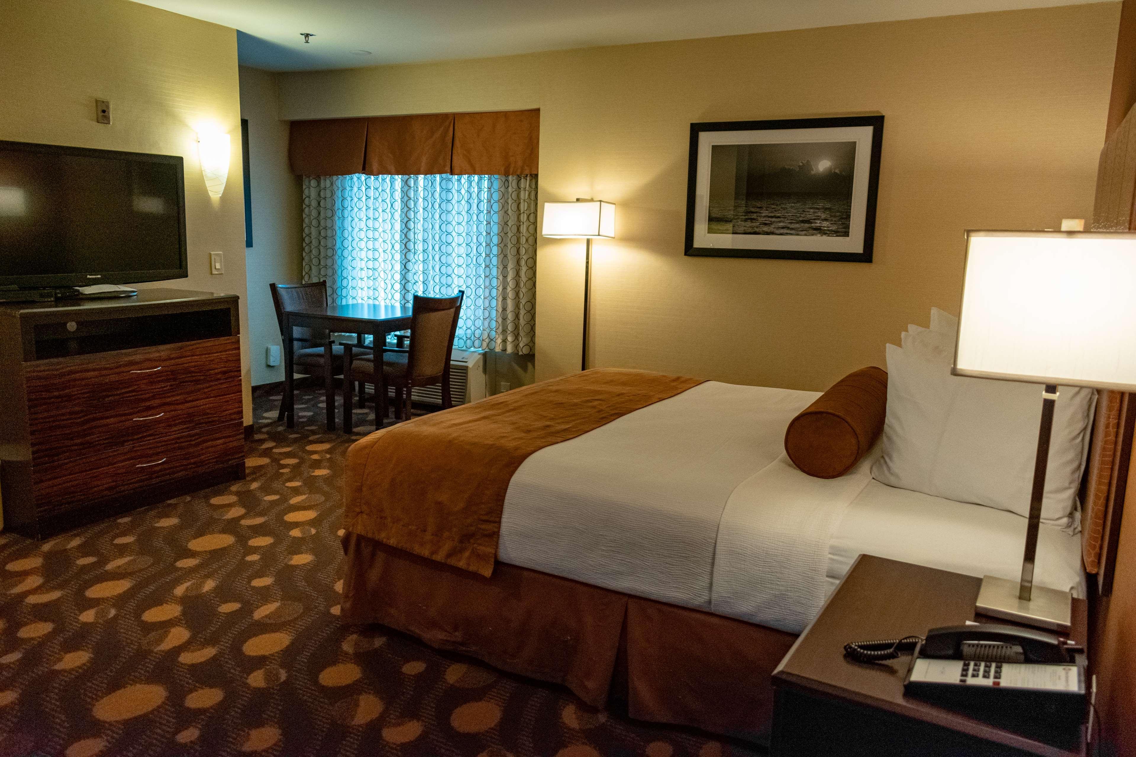 Best Western Plus Suites Hotel Coronado Island Esterno foto