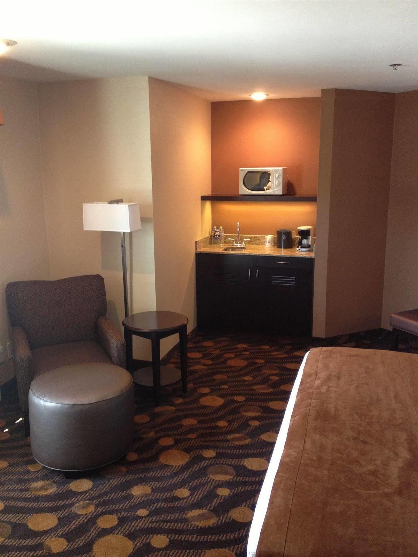 Best Western Plus Suites Hotel Coronado Island Esterno foto